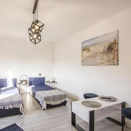 Pet Friendly In With Kitchen Appartement Lubiatowo (Pomerania)